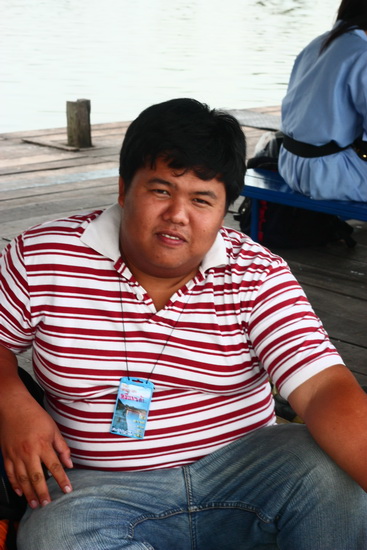 ล้นกรอบ