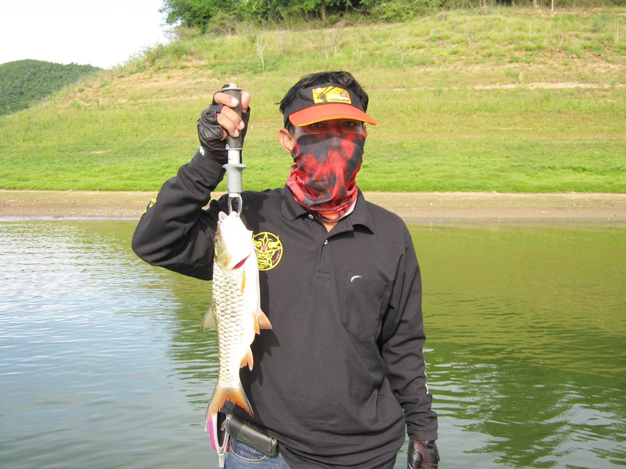 อีกภาพหนึ่งครับ


..............................^^


สวัดดีครับ fishingjoke