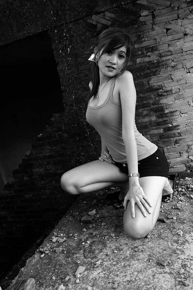 ยอมเจ็บหัวเข่าเลยหละ
 :cool: