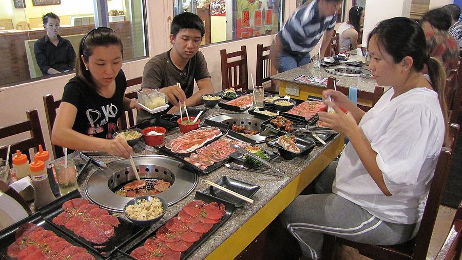 
     หม่ำแล้ว....เช้ามาน้ำเดิน.......เอาแล้ว    วิ่งรถกลับ กทม.ด่วนเลย   :grin: