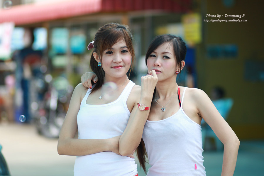 [q][i]อ้างถึง: พงเต๊บ posted: 04-08-2553, 20:17:43[/i]

ป๊าดด