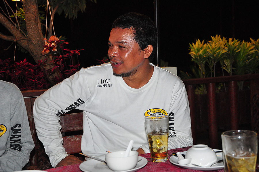 หลังหายไปนานแล้วกลับมา......เปลี่ยนหน้ามาพร้อม
 :laughing: :laughing: :laughing: