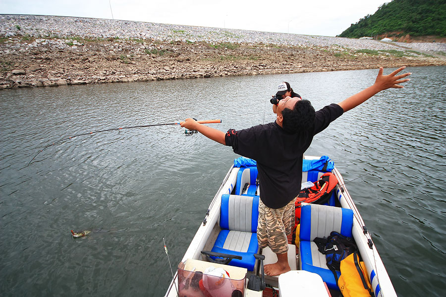 ฮิ้ววววววววววววววววววววววววววว.......ร