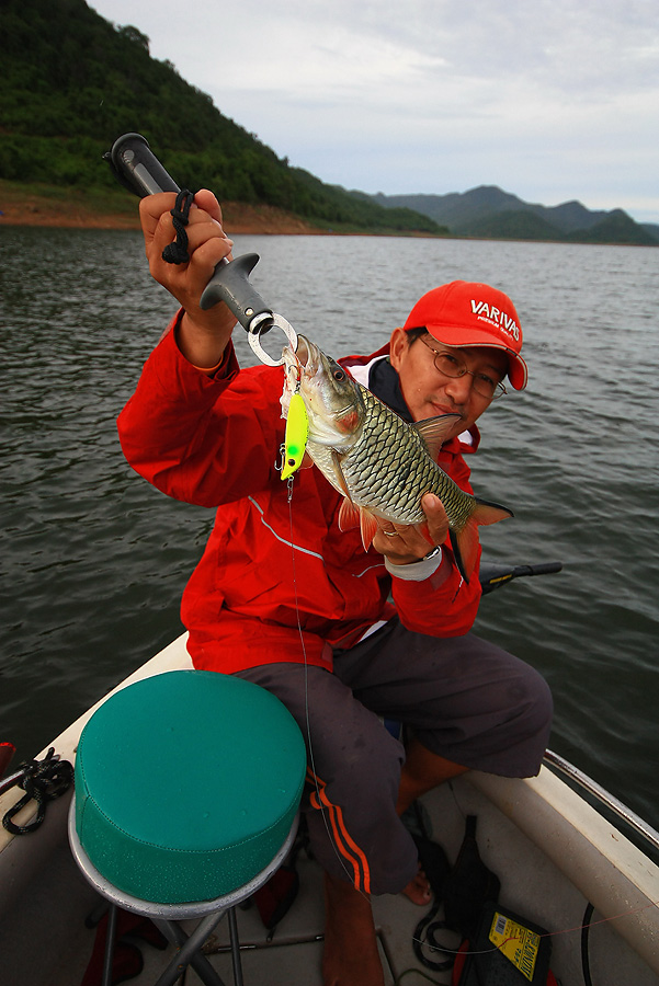 ป๊าดดดดดดดดด..เหยื่อบอมเเฮนด์เมด ก้�