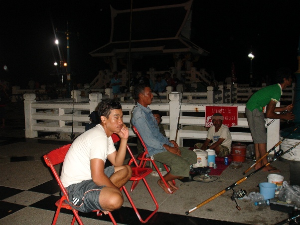 เมื่อไหร่รอกจะดัง