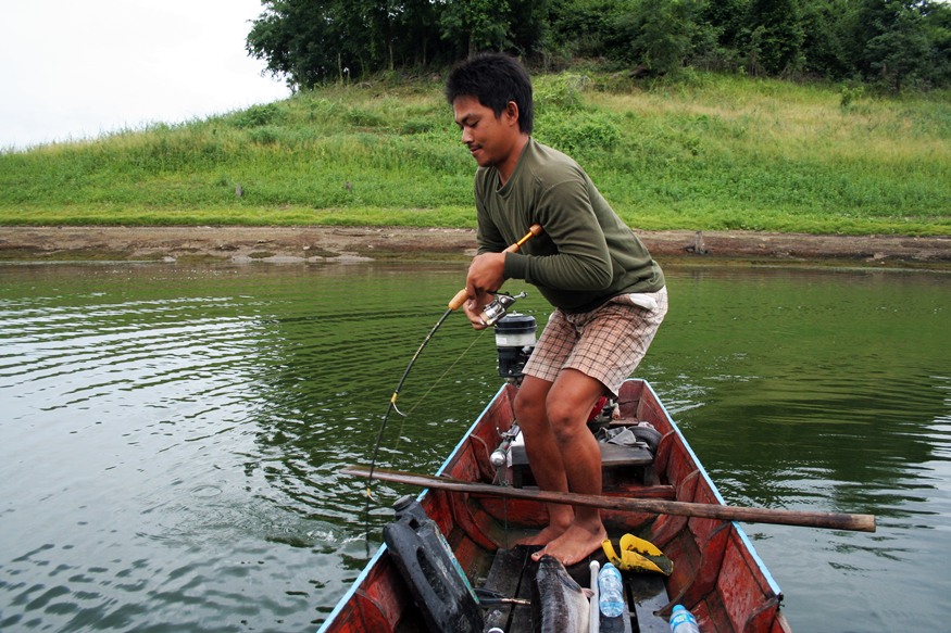 เล่นกันเต็มๆไปเลยครับ

 [q]++++ตามชมคร้าบๆๆๆ [/q]
สวัสดีครับ น้า firefishing  (ขอบคุณครับ :blush: