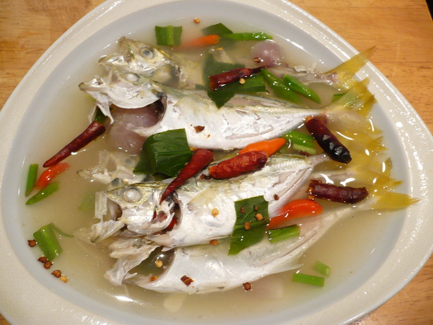 จัดเป็นต้มยำน้ำใส แซบๆเลย ชามนี้แฟ