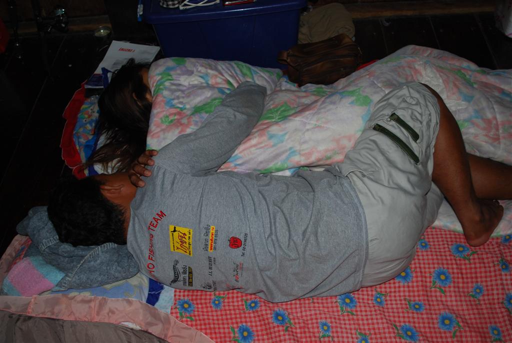 

 [q]ตามชม ตามเชียร์ครับ[/q]

ผ่านมา...โทรหามั่งดิ....  :love: :love: :love:





 [q]ทำอ