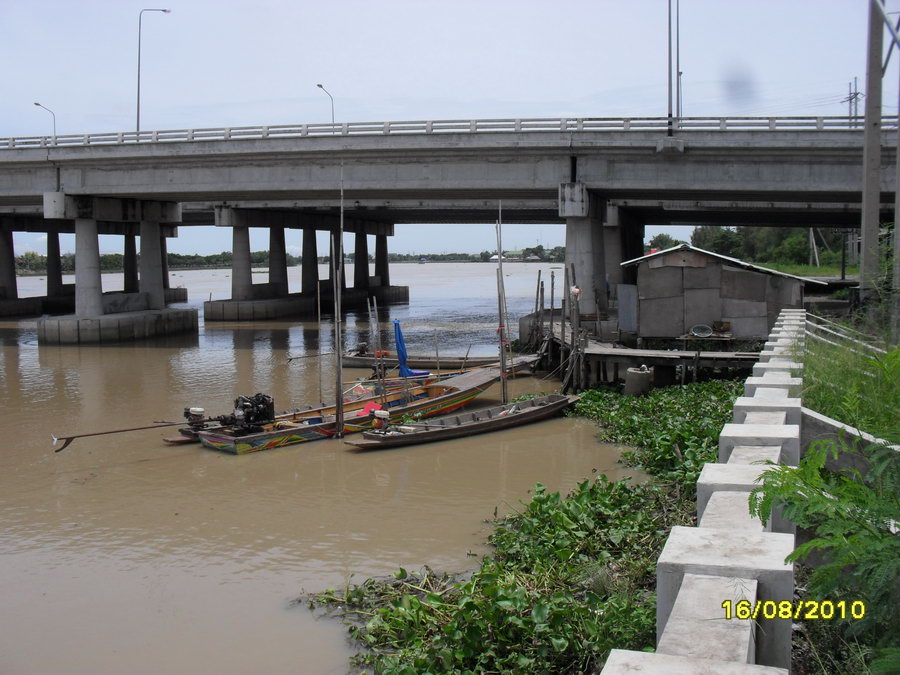 จองเรือไต๋ดำ บางกงไว้8โมง มาลงบ่าย2 :laughing: :laughing: :laughing: