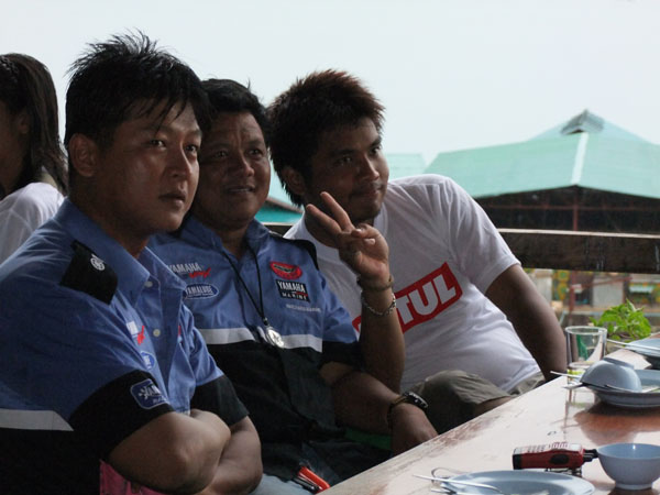 ดูๆเอานะครับ มีใครบ้าง ต้องขออภัยค