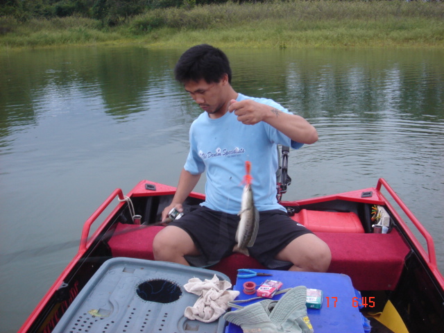 เด็กๆอีกเเล้วครับท่าน :laughing: :laughing: :laughing: