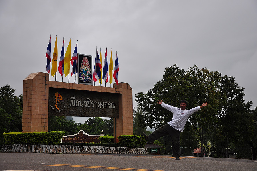 ถึงหน้าเขื่อนแล้วคร๊าบบบ :grin: :grin: :grin: