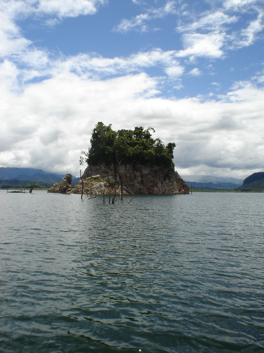 สวยครับ ผมชอบเล่นเรือก็เพราะธรรมชา