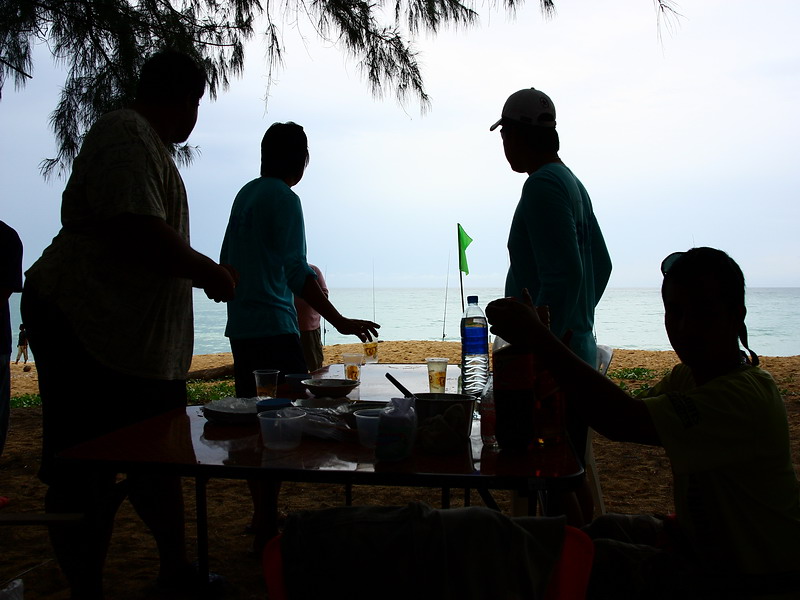  [b]และแล้วการตกปลาแบบโปรชายหาดมืออา