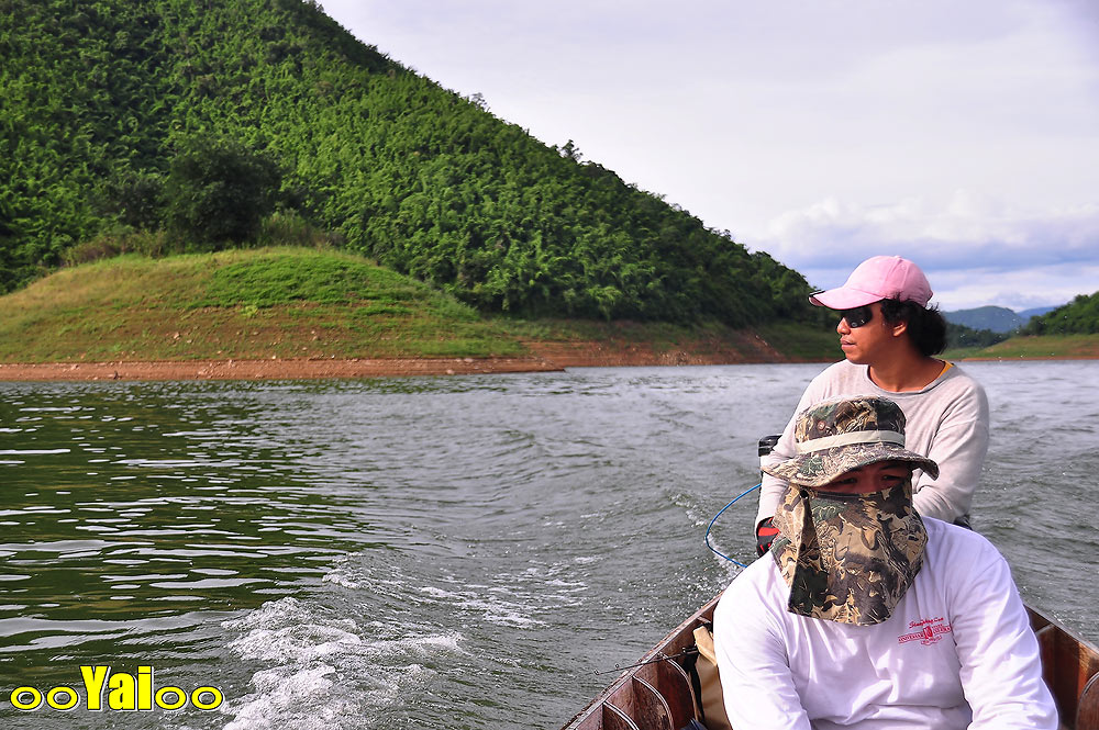 ช่วงเช้าเรือทัวร์วิ่งกันให้พล่านปลาเปลอหนีหมด ต้องย้าหมายด่วนเรย :laughing: :laughing: :laughing: :l