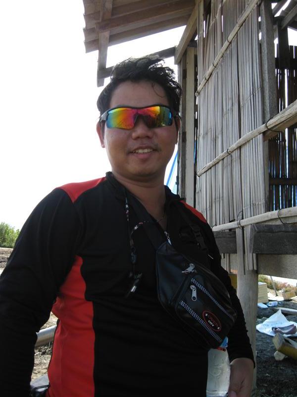 ยิ่งคนนี้ ยิ้มอย่างภาคภูมิใจมากครับ อิอิ  :grin: :grin: :grin: :grin: :grin: :cool: :cool: :cool: :c