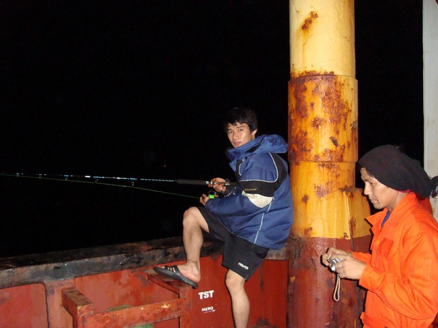 ผมเองครับจิ๊กเหยื่อข้างเรือ