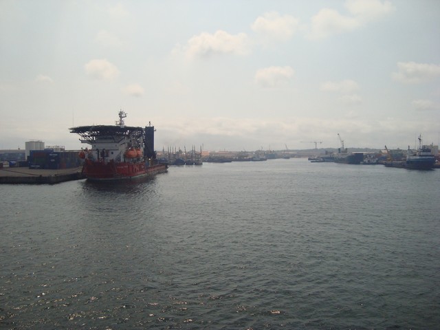 บรรยากาศที่ท่าเรือครับน่าตกปลามาก