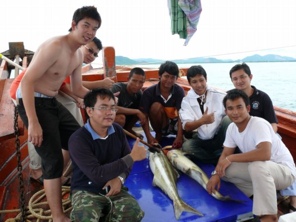ทางกลุ่มขอถ่ายรูปกับไต๋นนท์ทันที