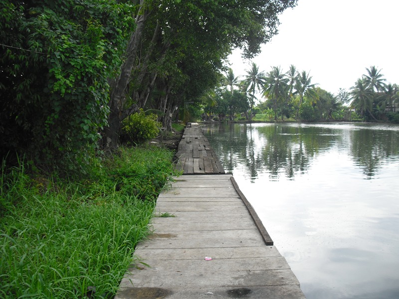 เป็นครั้งแรกเลยครับที่มานั่งเกือบ�