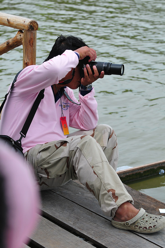 ส่วนน้าใหญ  ขานี้  แอบยิง เหมือนกัน เอิ้กๆๆๆๆๆๆๆๆๆๆๆๆ  ชอบๆๆๆๆๆ :laughing: :laughing: