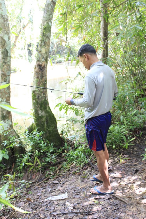 แล้วจาเหลือปลาให้ตามัส รึเปล่าน๊า...............