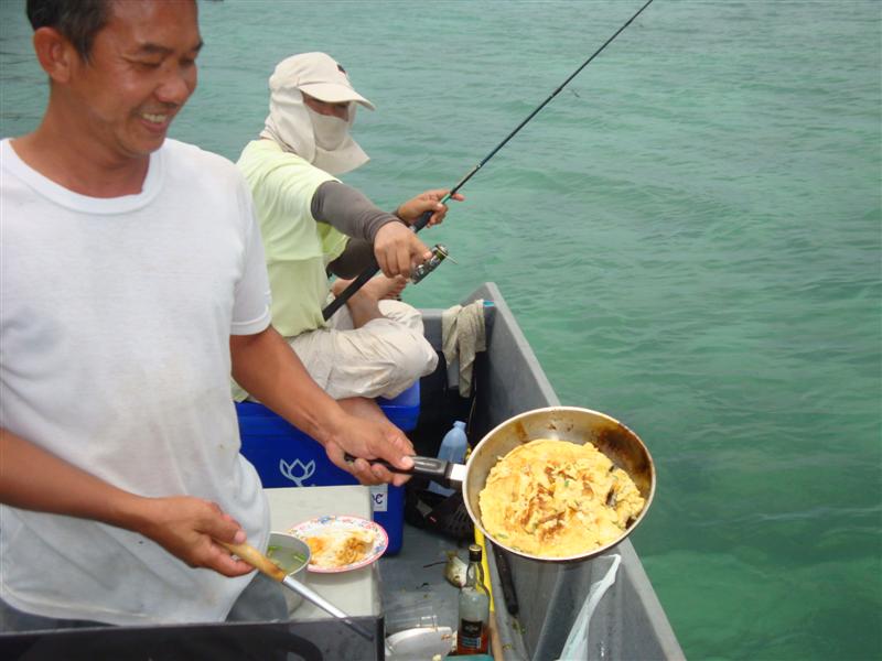 มีทั้งไข่ดาว+ไข่เจียว   :smile: