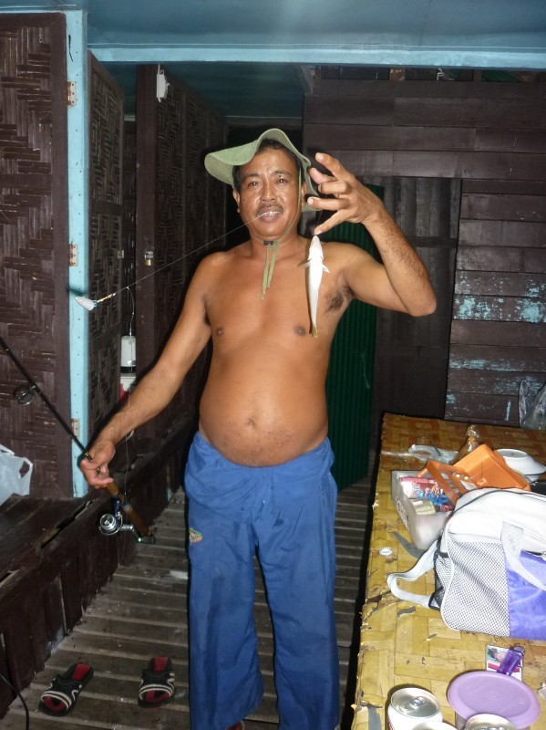 


.........ปลาเห็ดโคนตัวโตท้องป่อง.................(แต่น้อยกว่ากล้ามท้องโกดิษฐ์)............ :la