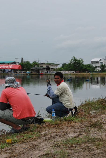 2หนุ่มทางด้านซ้ายมือใด้กันมาหลายตัว :grin: :grin: :grin: