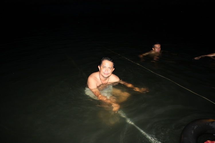 [center] [b]น้ำเย็นมากๆๆ  แต่สุดชื่นสุดๆ[/b][/ce