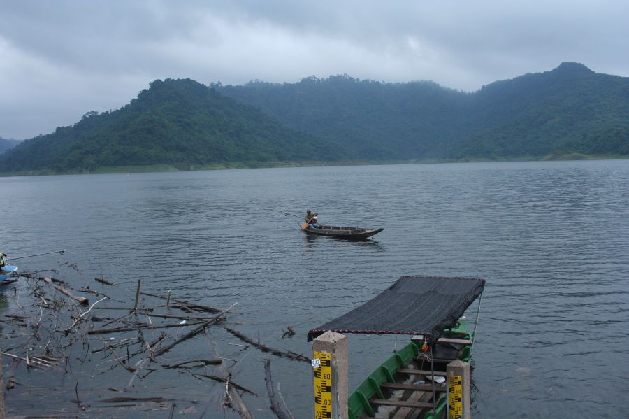 นี้งัย...
เรือลำที่พวกเราจะไป...... :cheer:
