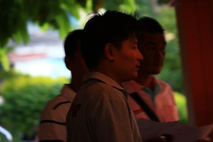 น้าท่านนี้ไม่แซวดีกว่า เดี๋ยวโดนนน :grin: :grin: