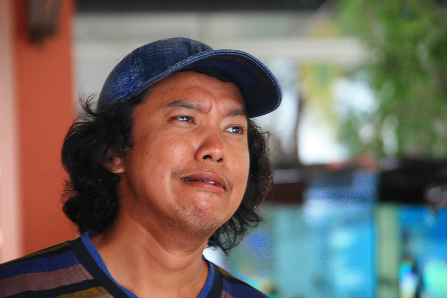 ป๊าดดดดดดดดดดดดดดด...ตานี่ก้ออดโลห์ 
เจ้าถิ่นแก่งกระจานตีปลาทั้งวันได้แต่กระสูบตัวไซส์คืบ
 :laughi