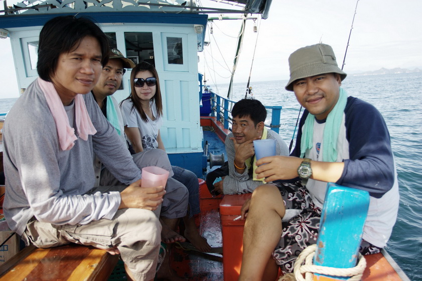 อิ่มแล้ว...ปรึกษากันว่าจะย้ายหมายไหนดีครับ ไต๋วอก :cheer: :cheer: :cheer: :cheer: