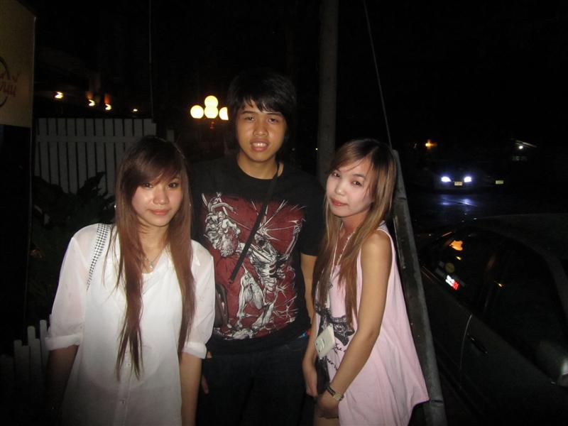  :grin:เริ่มต้นเลยแล้วกัน รูปนี้เป็นเวลา เที่ยงคืนคึ่ง พึ่งทำงานเสร็จ มาหมาดดดดด ๆ :umh: :umh: :umh: