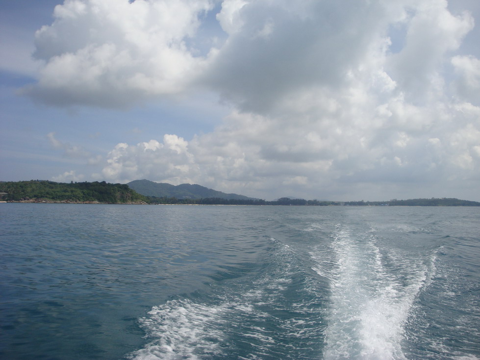 ระยะเวลาเดินทางกว่าจะถึงหมายประมาณ 35 นาที

 :ohh: :ohh: :ohh: