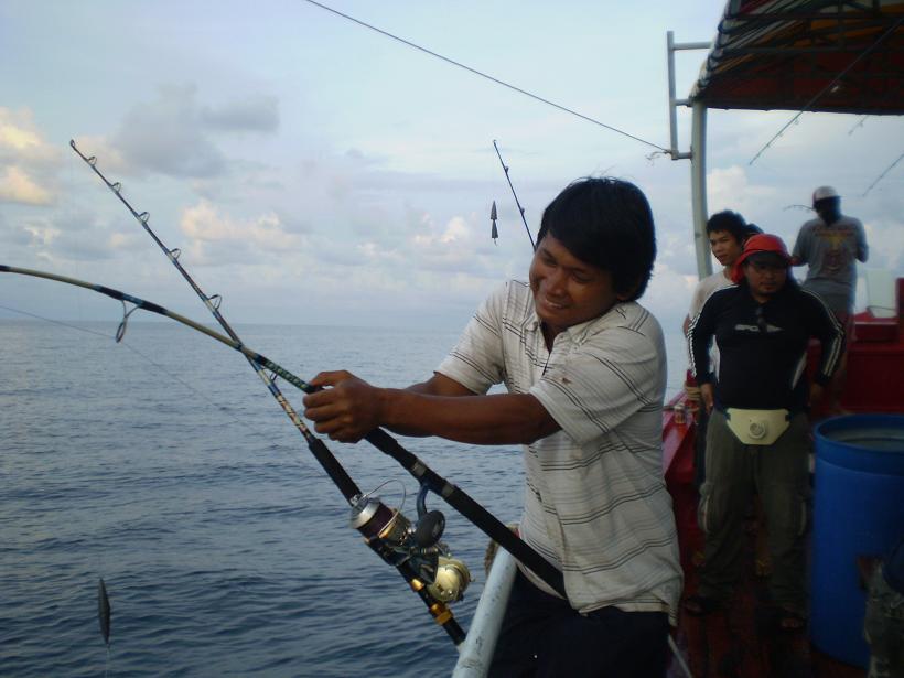 ไต๋นนท์เข้ามาช่วยเคลียร์สาย ปลาพาไปรอบเรือเลย :spineyes: :spineyes: :spineyes: