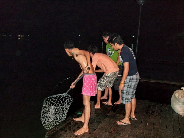 แอบอัด ก็ตามมาถ่ายตรูอีก :angry: