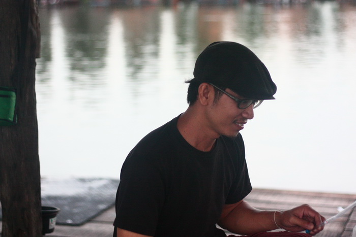 [q][i]อ้างถึง: MANAT posted: 23-09-2553, 16:08:36[/i]

แอบโทรไปคุยกับใครที่ไหนหนอ...... สรุปว่ากิน