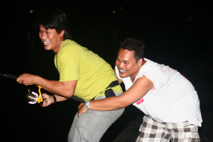  :laughing: :laughing: :laughing: :laughing:
เมากันถ้วนหน้า เย้