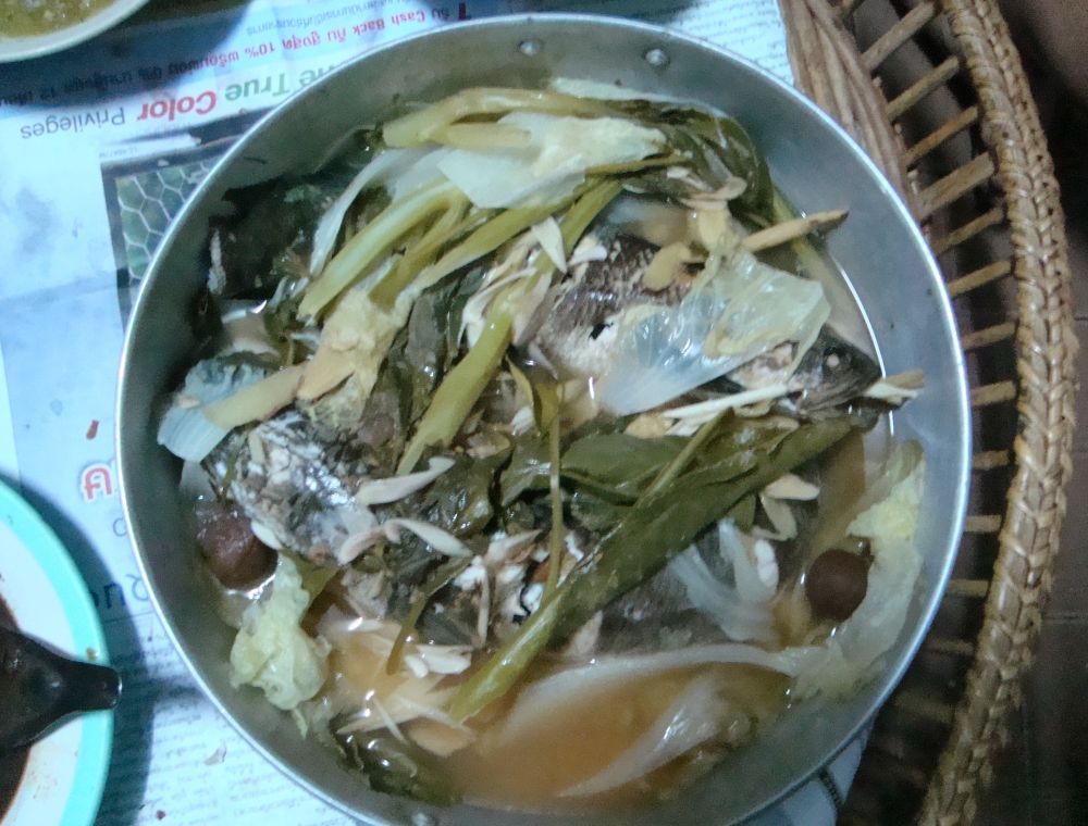 ขอตัวไปกิน ช่อนนึ่งบ๋วยก่อนนะครับ   