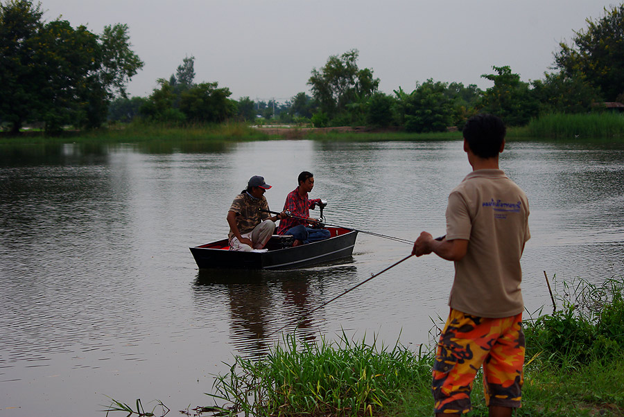  [b]ไหนๆ ก็วนเรือมาแถวนี้แล้ว แวะมาส่