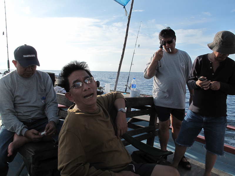 ลากันด้วยภาพนี้นะคับ  4 ผู้เฒ่าคับ ท