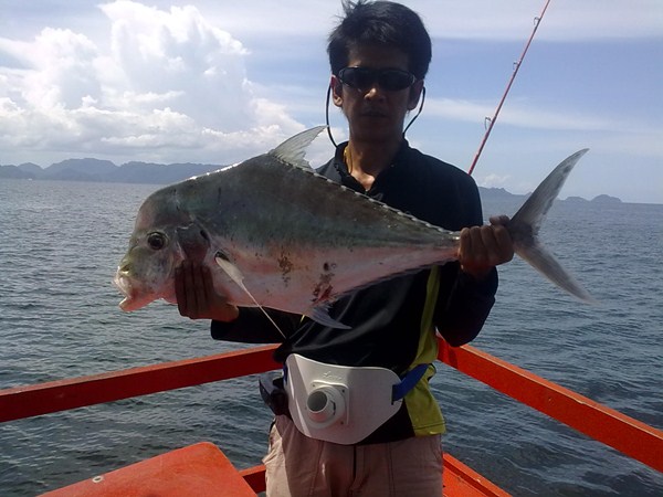 หนีไปท้ายเรือดีกว่าแล้วก็อัดตัวนี