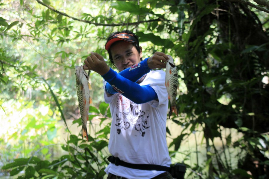 นี่ปลาผมครับ กว่าจาได้มา  :laughing: :laughing: :laugh
