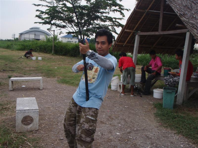 วันนั้นปลากินดีมากๆให้บรรยากาศเหมือนอัดปลาที่บึงเลย... :cheer: