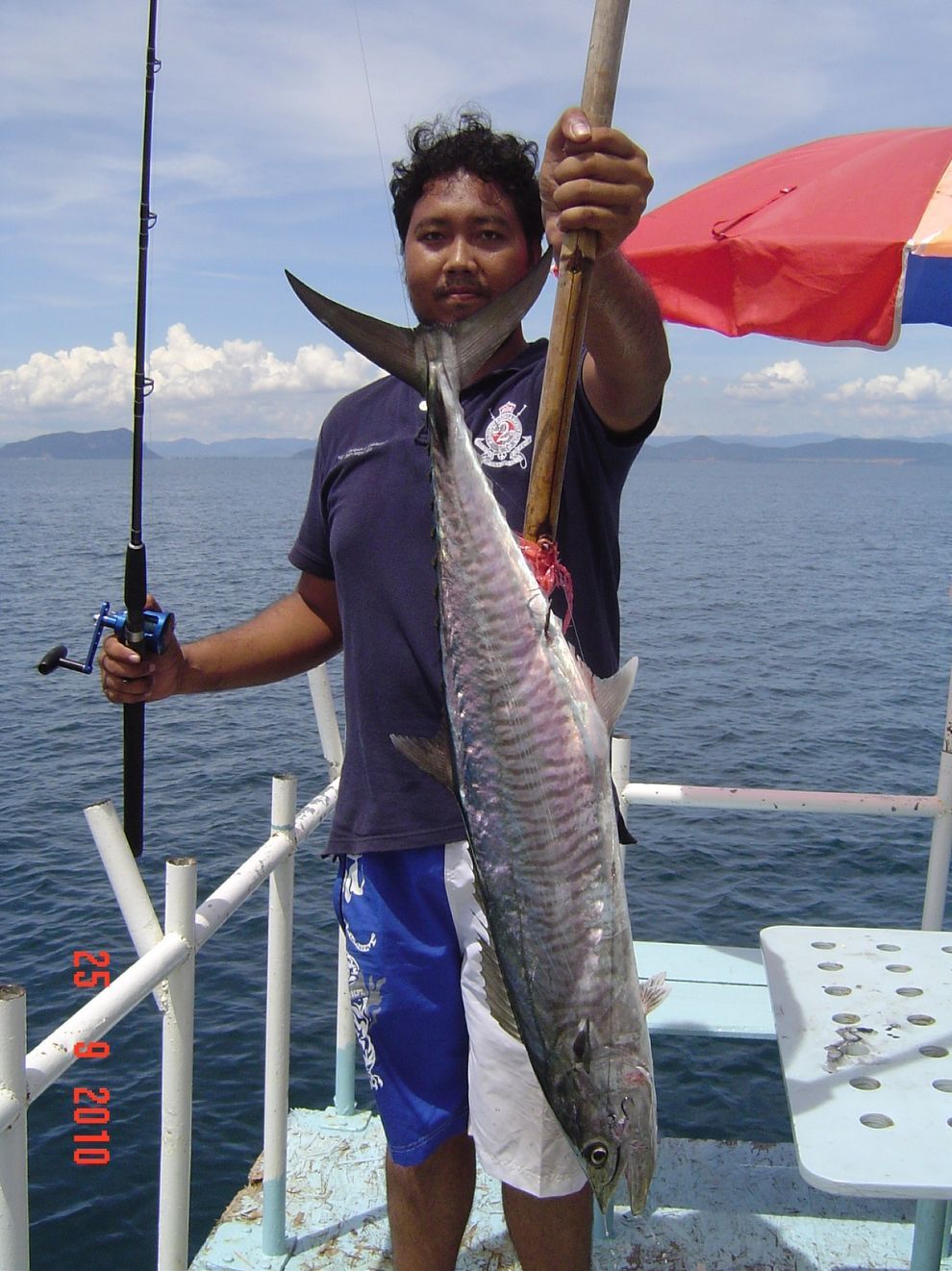 ตัวนี้โตหน่อยหน้าจะ มี 5 โลขึ้นนะ