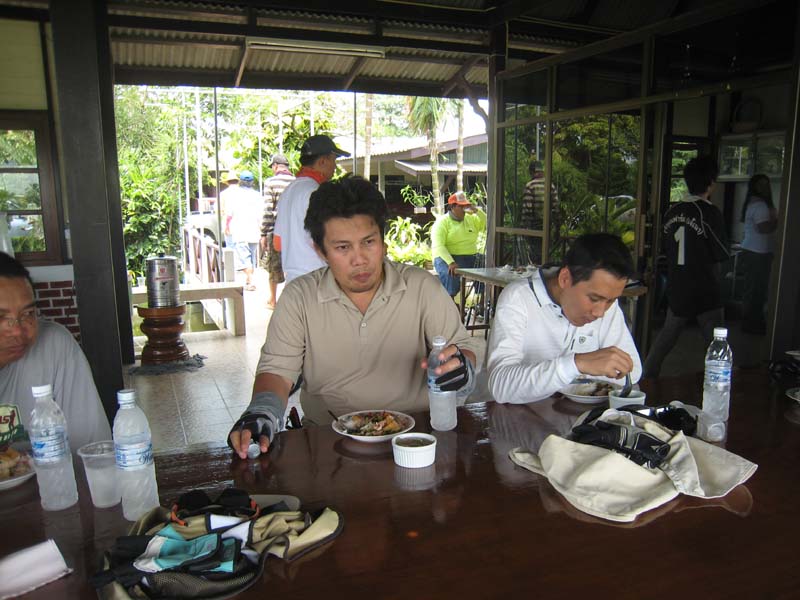 


น้าเบียร์.....ทาน..ข้าว...ไม่ลง..เลย...เห