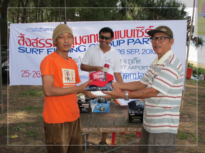 งานนี้ น้าจิมชาโดว์ คว้ารางวัลชนะเลิศไปครับ