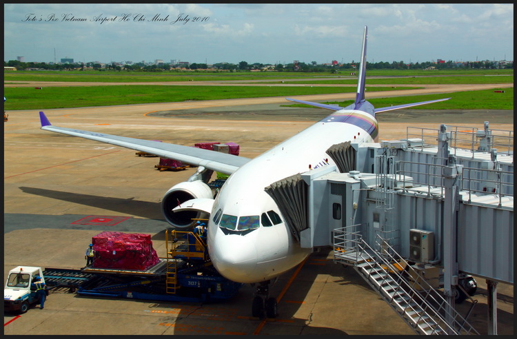 วันนี้กลับลำนี้ การบินไทย รักผู้ถือหุ้นและผู้ซื้อตั๋วเท่าฟ้าาาาาาาาาาาาาาาาาาาา  :cheer: :cheer: